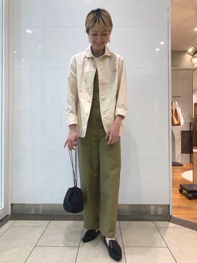 「URBAN RESEARCH（アーバンリサーチ）のオペラシューズ（パンプス）」を使った、キノモトさん（レディース・167cm）の春コーディネート