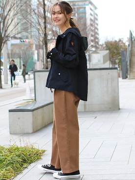 「アイテム（マウンテンパーカー、ブルー系）」を使った、SocialGIRLさん（レディース・167cm）の冬コーディネート