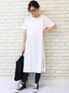 「Social GIRL（ソーシャルガール）のハイウエストボタンデニムスキニーパンツ（デニムパンツ）」を使った、SocialGIRLさん（レディース・167cm）の春コーディネート