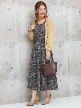 「フラワープリント」｜「アイテム（パーカー）」を使った、SocialGIRLさん（レディース・160cm）の秋コーディネート