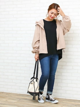 「ワッフル」｜「アイテム（マウンテンパーカー）」を使った、SocialGIRLさん（レディース・160cm）の秋コーディネート