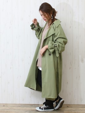 「アイテム（トレンチコート、グリーン系）」を使った、SocialGIRLさん（レディース・160cm）の冬コーディネート
