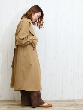 「アイテム（トレンチコート、イエロー系）」を使った、SocialGIRLさん（レディース・160cm）の春コーディネート