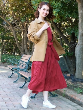「白スニーカー」｜「アイテム（ワンピース/ドレス、ピンク系）」を使った、SocialGIRLさん（レディース・164cm）の春コーディネート