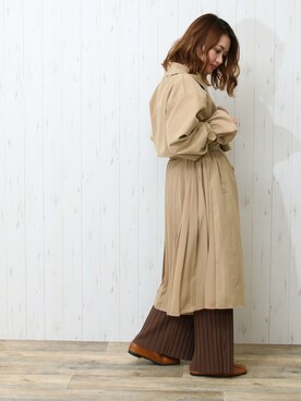 「スリットパンツ」｜「アイテム（トレンチコート）」を使った、SocialGIRLさん（レディース・160cm）の春コーディネート