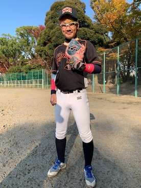 「MIZUNO（ミズノ　）のアイテム（その他）」を使った、超Ｅ人世聞(ちょういいひとせぶん)さん（メンズ・169cm）の秋コーディネート