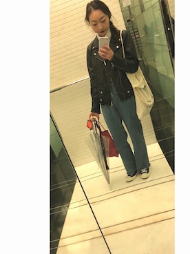 「CONVERSE（コンバース）のアイテム（スニーカー、ブラック系）」を使った、蛇哥missingyouさん（レディース）の秋コーディネート