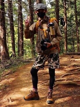マウンテンパーカーを使った 登山コーデ のメンズ人気ファッションコーディネート Wear