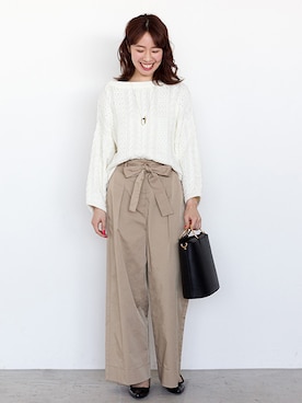 「NATURAL BEAUTY BASIC（ナチュラルビューティーベーシック）のアイテム（パンプス）」を使った、NBB STAFF17さん（レディース・160cm）の冬コーディネート