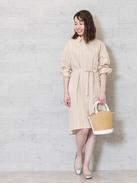 「NATURAL BEAUTY BASIC（ナチュラルビューティーベーシック）のアイテム（シャツワンピース）」を使った、NBB STAFF17さん（レディース・160cm）の春コーディネート