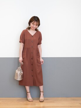 「NATURAL BEAUTY BASIC（ナチュラルビューティーベーシック）のアイテム（財布/小物）」を使った、NBB STAFF17さん（レディース・160cm）の春コーディネート