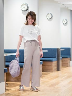 「アイテム（パンツ、イエロー系）」を使った、NBB STAFF17さん（レディース・160cm）の夏コーディネート