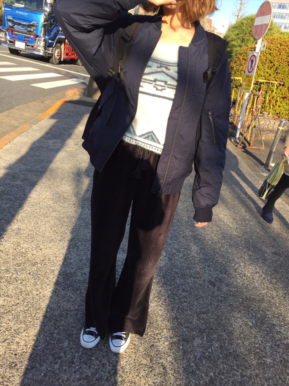 「BACK NUMBERの【BACK NUMBER】ウォーターバリアMA-1（MA-1、ブルー系）」を使った、りんさん（レディース・160cm）の春コーディネートの1枚目の写真