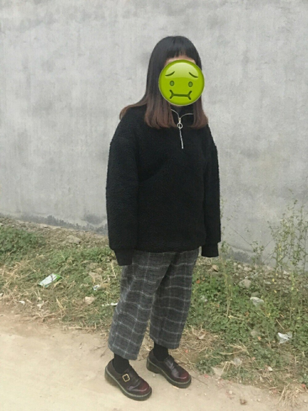 「no brandのアイテム（トップス、ブラック系）」を使った、chiuさん（レディース・155cm）の冬コーディネートの1枚目の写真