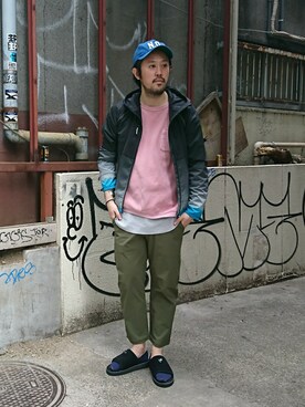 「and wander（アンドワンダー）のアイテム（マウンテンパーカー）」を使った、naouさん（メンズ・182cm）の春コーディネート