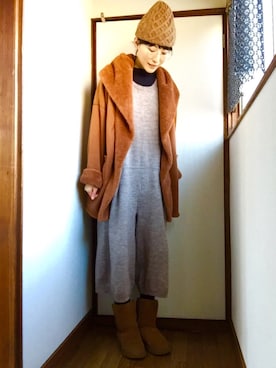 「UGG」｜「アイテム（サロペット/オーバーオール）」を使った、komunonさん（レディース・166cm）の冬コーディネート