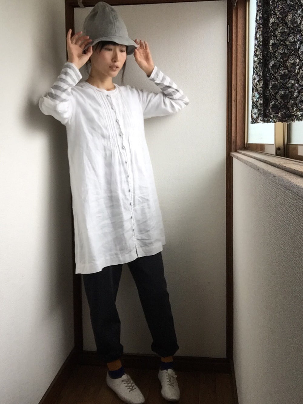 「シンプルコーデ、カジュアルコーデ、大人ガーリー、グレー」｜「Gauze#のアイテム（帽子、グレー系）」を使った、komunonさん（レディース・166cm）の秋コーディネートの1枚目の写真
