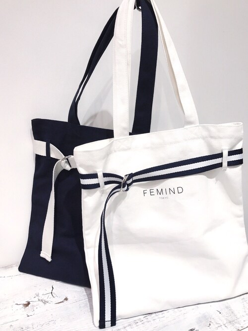 瀬戸晴加使用「FEMIND TOKYO（【瀬戸晴加 × FEMIND TOKYO】トートバッグ）」的時尚穿搭