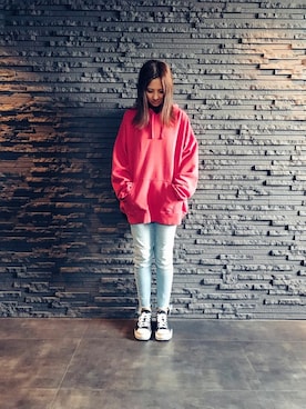 「アイテム（スウェット、ピンク系）」を使った、WAIPERさん（レディース・164cm）の春コーディネート