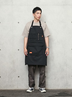 「アイテム（チノパンツ、グレー系）」を使った、WAIPERさん（メンズ・174cm）の夏コーディネート