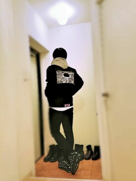 「Supreme （シュプリーム）のアイテム（ジャケット/アウター、ブラック系）」を使った、gariさん（メンズ・174cm）の冬コーディネート