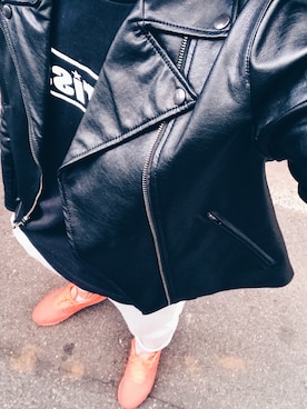 「jiggys shop（ジギーズショップ）のアイテム（パンツ）」を使った、Takuyaさん（メンズ・180cm・20代）の春コーディネート