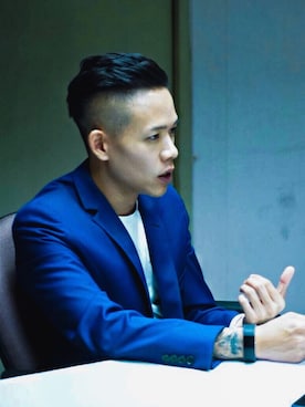 「HUGO BOSS（ヒューゴボス）のアイテム（スーツジャケット）」を使った、Max Linさん（メンズ・173cm）の夏コーディネート