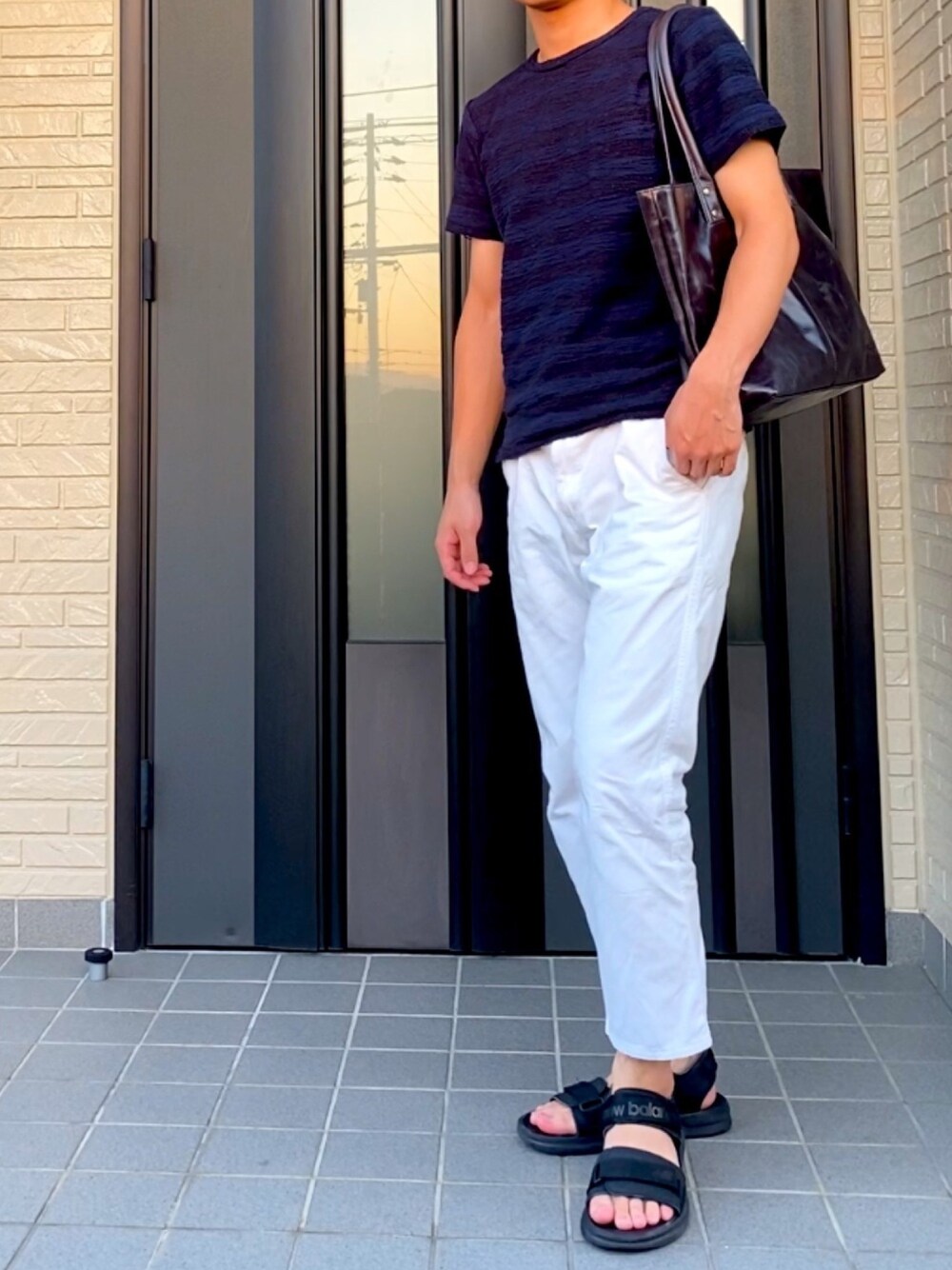 「夏コーデ、SENSEOFPLACE、DOCHE、New Balance」｜「NEW BALANCEの【NEW BALANCE】（ニューバランス）スポーツサンダル SUA250（サンダル、ブラック系）」を使った、烏龍茶さん（メンズ・170cm）の秋コーディネートの1枚目の写真