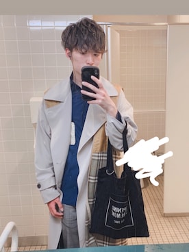 「バーバリー」｜「アイテム（その他アウター）」を使った、Mizukiさん（メンズ・180cm）の春コーディネート