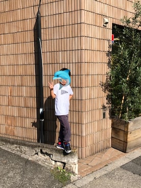 「BENETTON (UNITED COLORS OF BENETTON)（ベネトンユナイテッドカラーズオブベネトン）のアイテム（その他パンツ）」を使った、nekomura mitekさん（キッズ・130cm）の秋コーディネート