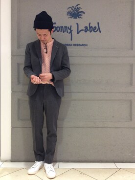 「URBANRESEARCH」｜「アイテム（スラックス）」を使った、shibataniさん（メンズ・180cm）の冬コーディネート