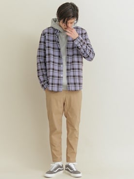 「URBAN RESEARCH Sonny Label（アーバンリサーチサニーレーベル）のアイテム（スニーカー）」を使った、shibataniさん（メンズ・180cm）の秋コーディネート