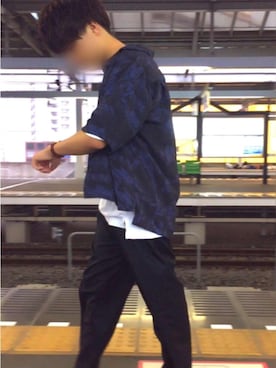 「STUDIOUS（ステュディオス）の【STUDIOUS】シャドーリーフオーバーサイズオープンカラーシャツ（シャツ/ブラウス、ブルー系）」を使った、よっくんさん（メンズ・171cm）の夏コーディネート