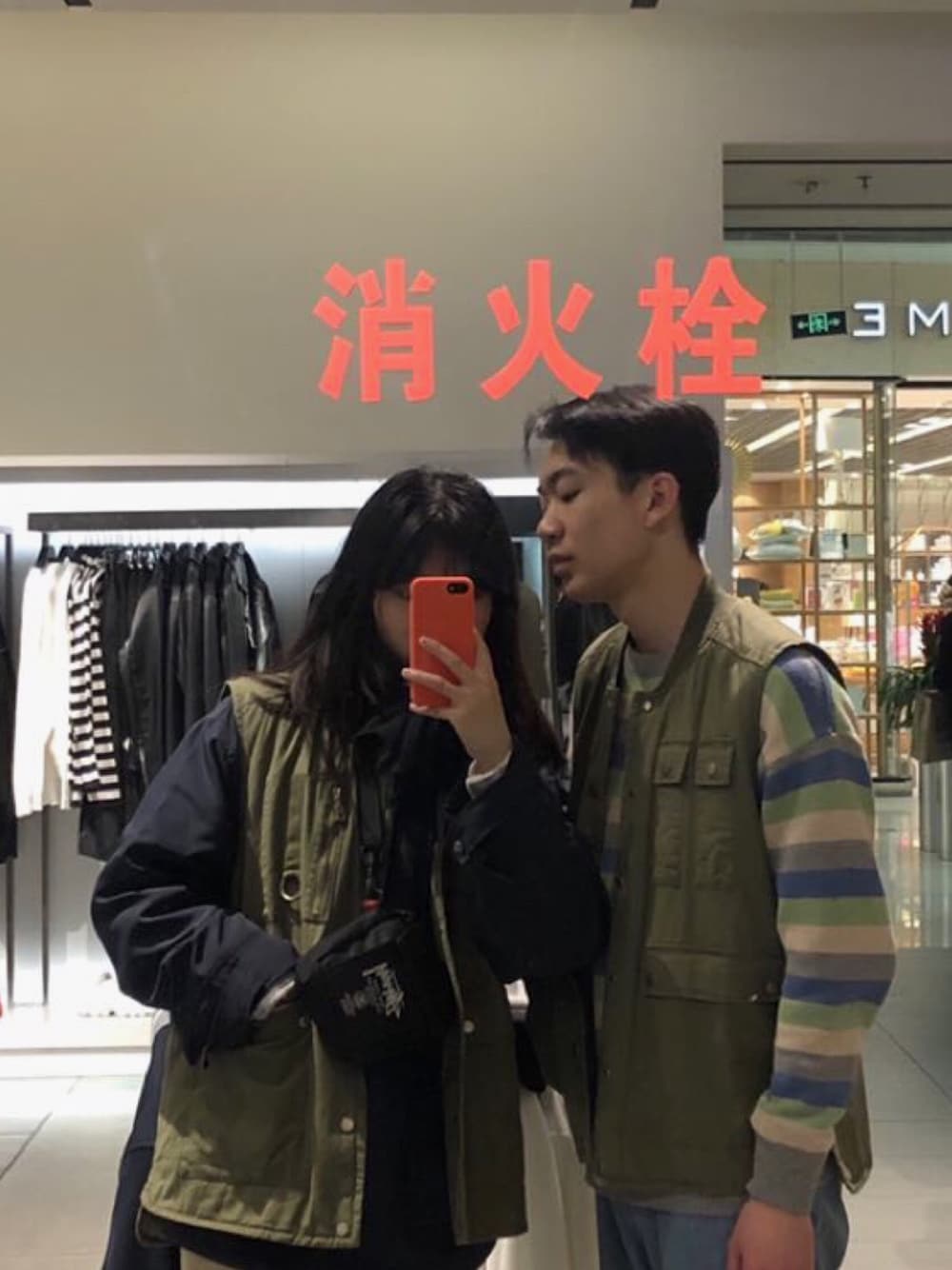 「大人カジュアル、オトナ女子、春コーデ」｜「iphone8のアイテム（その他、ブラック系）」を使った、晚饭就吃胡熊熊さん（レディース・168cm）の春コーディネートの1枚目の写真