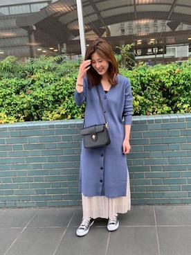 「blue」｜「アイテム（カーディガン/ボレロ）」を使った、ルクールブラン京都ポルタ店スタッフさん（レディース・160cm）の秋コーディネート