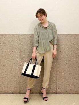 「khaki」｜ルクールブラン京都ポルタ店スタッフさん（レディース・162cm）の夏コーディネート