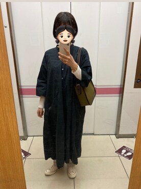 「チャックテイラー」｜「アイテム（シャツワンピース）」を使った、🫧さん（レディース・159cm）の春コーディネート