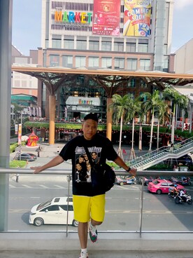 「アイテム（カーゴパンツ、イエロー系）」を使った、Edimundson さん（メンズ・180cm）の春コーディネート