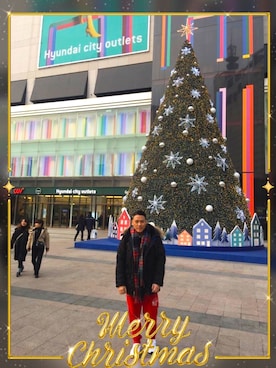 「JUSTIN BIEBER STADIUM TOUR（ジャスティンビーバースタジアムツアー）のアイテム」を使った、Edimundson さん（メンズ・180cm）の冬コーディネート
