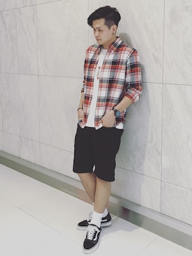 「素T」｜Levi's LEOさん（メンズ・181cm）の夏コーディネート