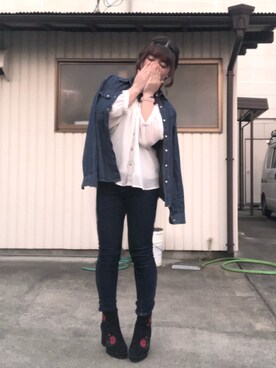「SHELLAC（シェラック）のアイテム」を使った、e m i r iさん（レディース・156cm）の春コーディネート