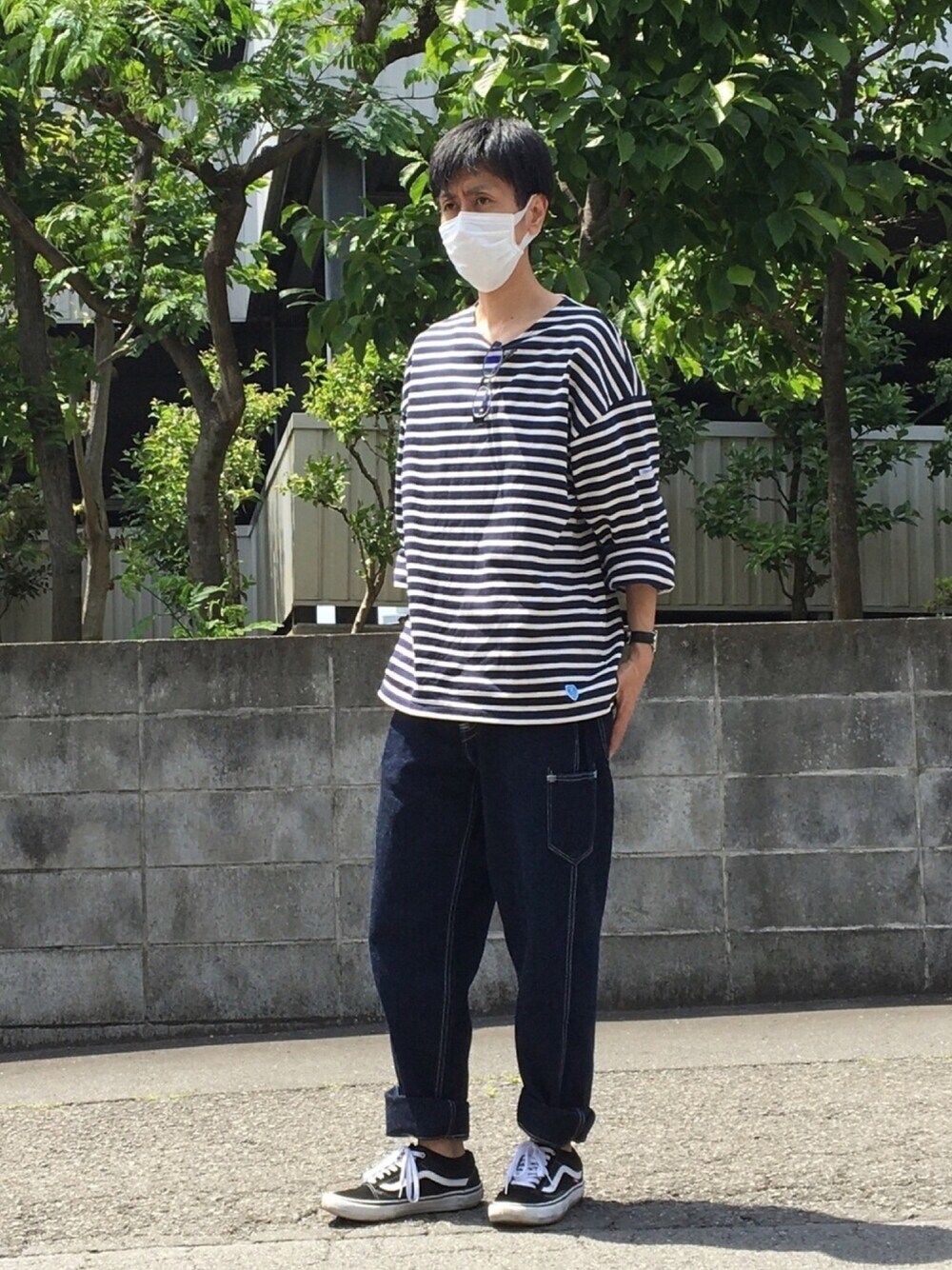 「オーシバル、orcival、バスクシャツ、ボーダー、ボーダートップス、リーバイスレッド、LEVI'S RED、バンズ、VANS、oldskool」｜「Levi'sのLevi's(R)RED STAY LOOSE UTILITY DIAMOND BEACH（デニムパンツ、ブルー系）」を使った、shinyaさん（メンズ・172cm）の春コーディネートの1枚目の写真