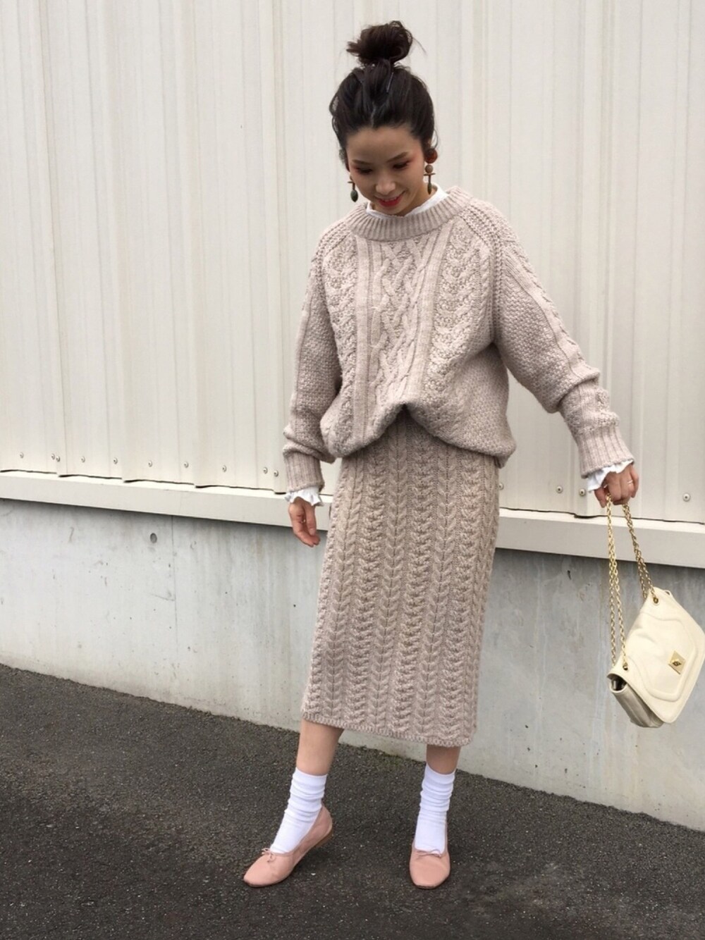 「大人カジュアル、シンプル、プチプラ、GU、チビーズ✳︎」｜「GUのアイテム（トップス、ベージュ系）」を使った、yuniさん（レディース・155cm）の冬コーディネートの1枚目の写真
