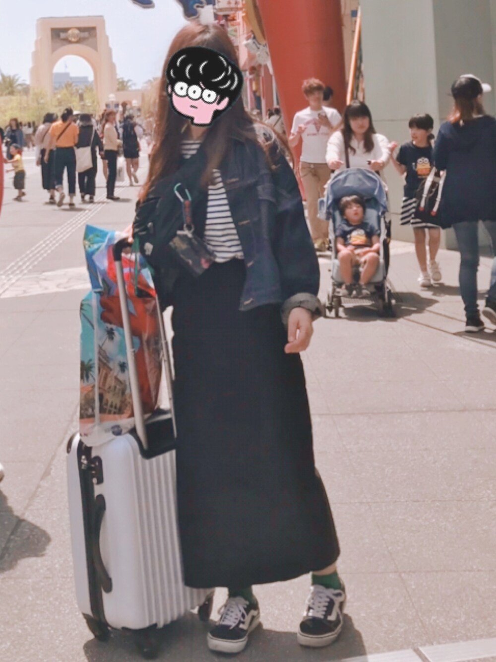 「VANSの【VANS/バンズ】OLDSKOOL（スニーカー、ブラック系）」を使った、ちゃむさん（レディース・154cm）の春コーディネートの1枚目の写真