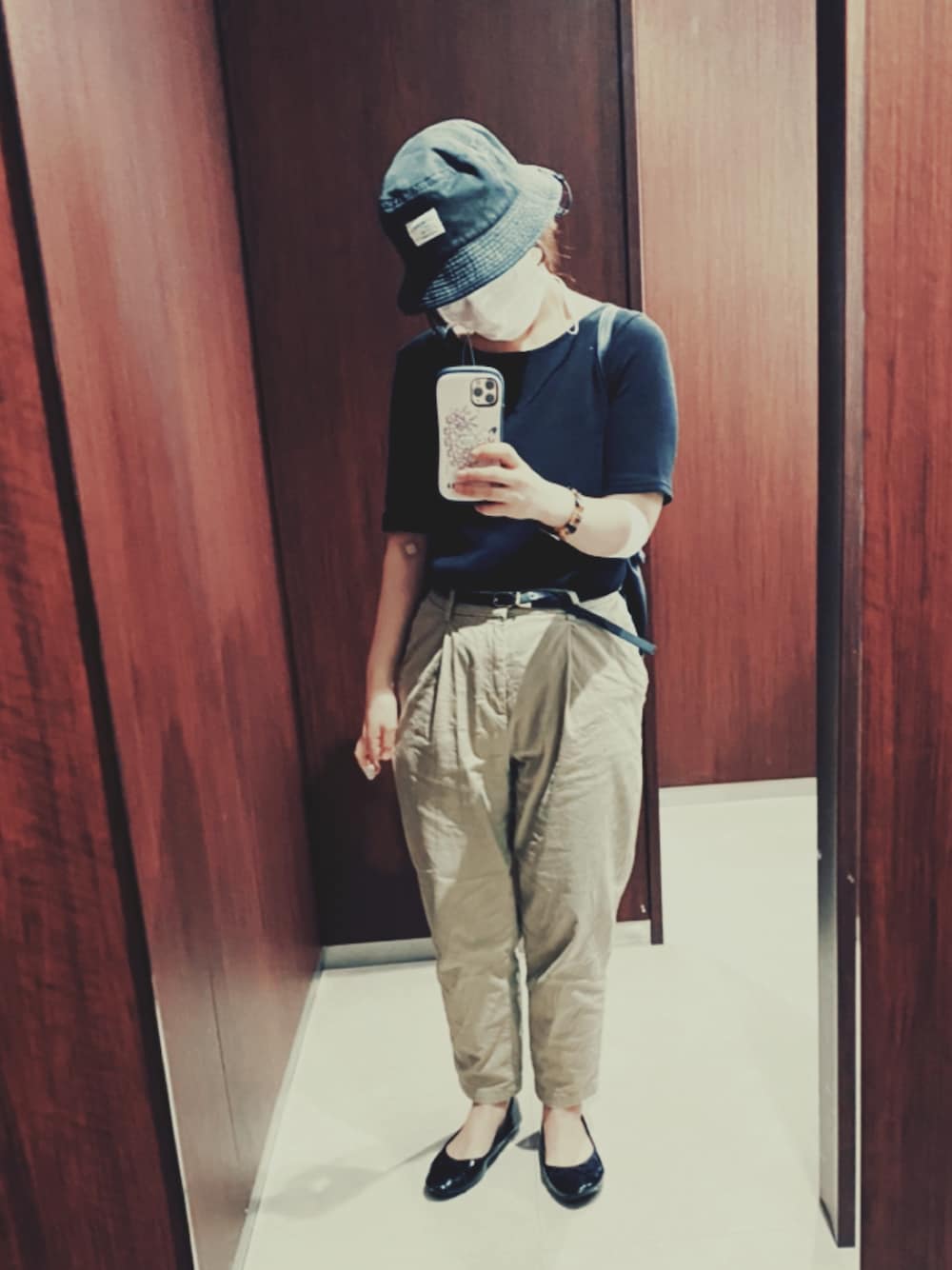 「RAGEBLUEのバケットHAT/713248（ハット、ブラック系）」を使った、ちゃむさん（レディース・154cm）の夏コーディネートの1枚目の写真