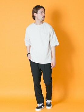 「URBAN RESEARCH（アーバンリサーチ）のアイテム（スニーカー）」を使った、yukihigashiuraさん（メンズ・172cm）の春コーディネート