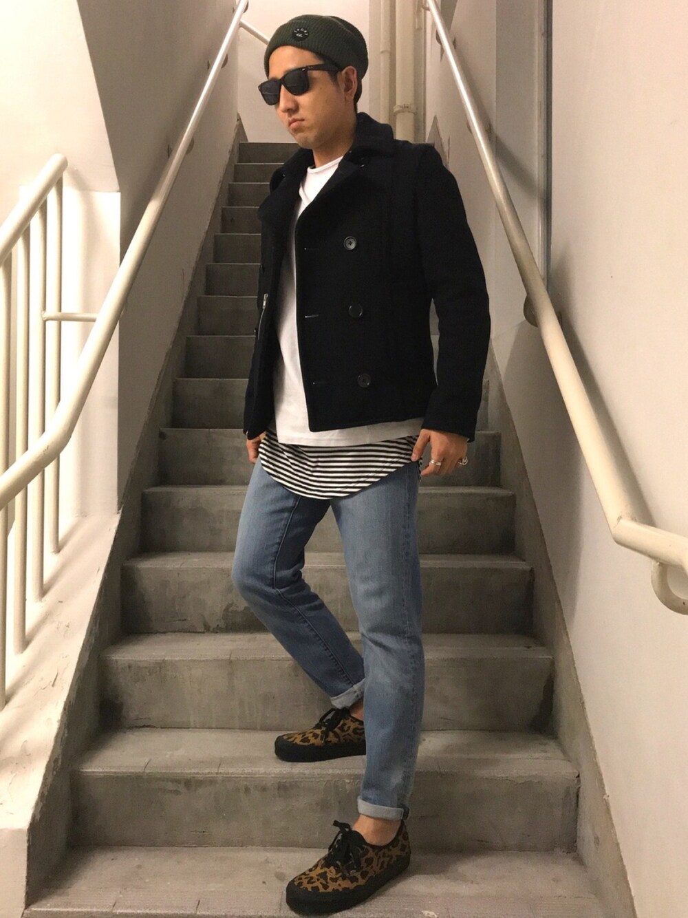 「今日のコーデ、デニム、zozoデニム、オトナカジュアル、VANS、レオパード、HERMES、お洒落さんとつながりたい、ピーコート、レイヤードスタイル」｜「VANSのアイテム（スニーカー、その他）」を使った、PB Kohさん（メンズ・170cm）の冬コーディネートの1枚目の写真