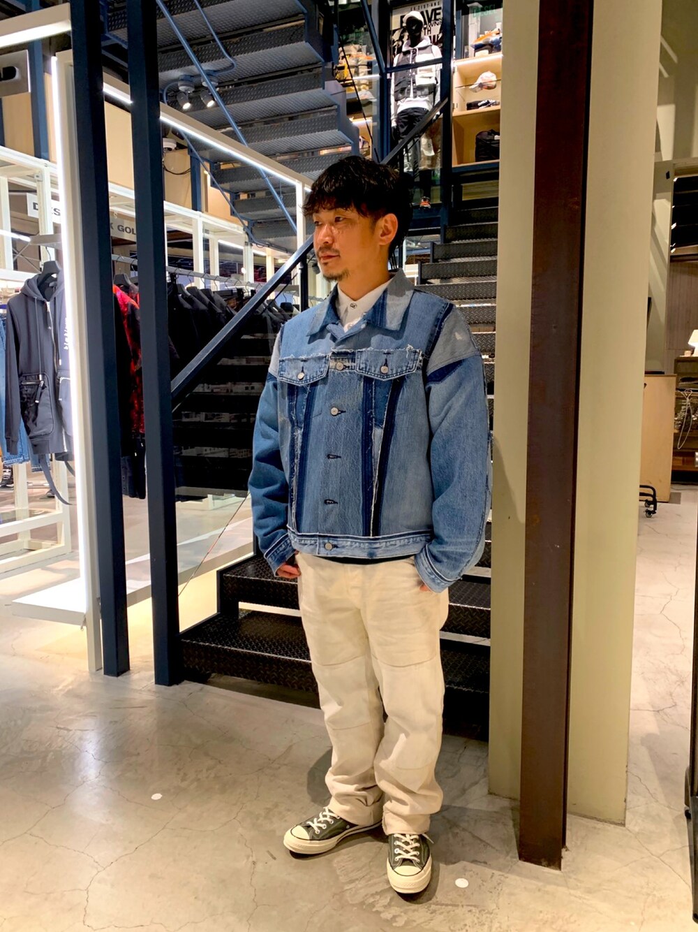 「春コーデ、ディーゼル、Diesel、dieselshibuya、ディーゼル渋谷」｜「DIESELのアイテム（デニムジャケット、ブルー系）」を使った、50481さん（メンズ・165cm）の春コーディネートの1枚目の写真