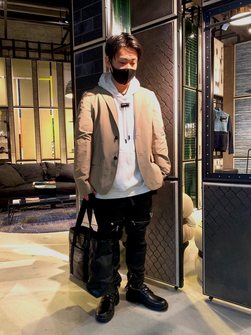 「シンプルコーデ、今日のコーデ、革靴、Diesel、dieselshibuya」｜「DIESELのメンズ スウェット パーカー（パーカー、ホワイト系）」を使った、50481さん（メンズ・165cm）の秋コーディネートの1枚目の写真