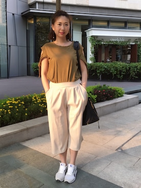 「A land（エーランド）のアイテム（アクセサリー）」を使った、Tammy Wanさん（レディース・168cm）の夏コーディネート